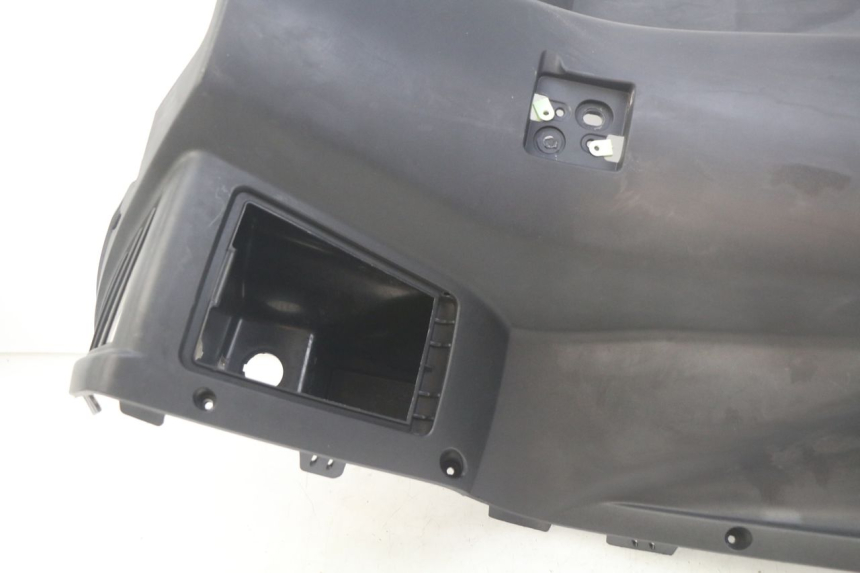 photo de INNER APRON PEUGEOT CITYSTAR 125 (2011 - 2017)