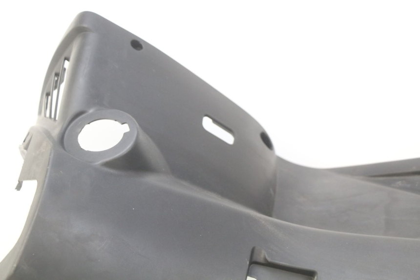 photo de INNER APRON PEUGEOT CITYSTAR 125 (2011 - 2017)