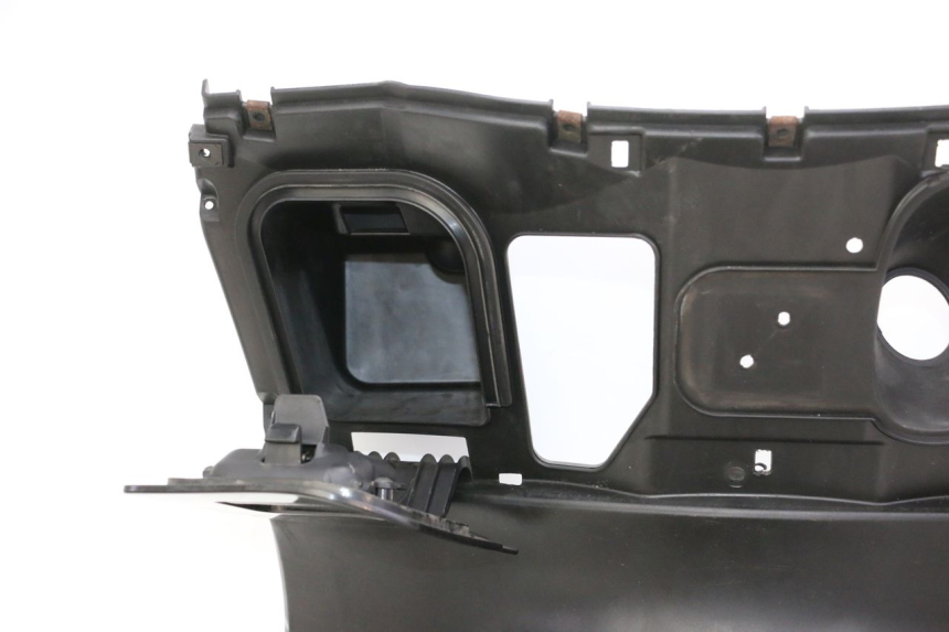 photo de INNER APRON HONDA FES S-WING SWING ABS 125 (2007 - 2015)