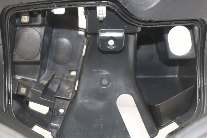 photo de INNER APRON PIAGGIO FLY 4T 50 (2013 - 2017)