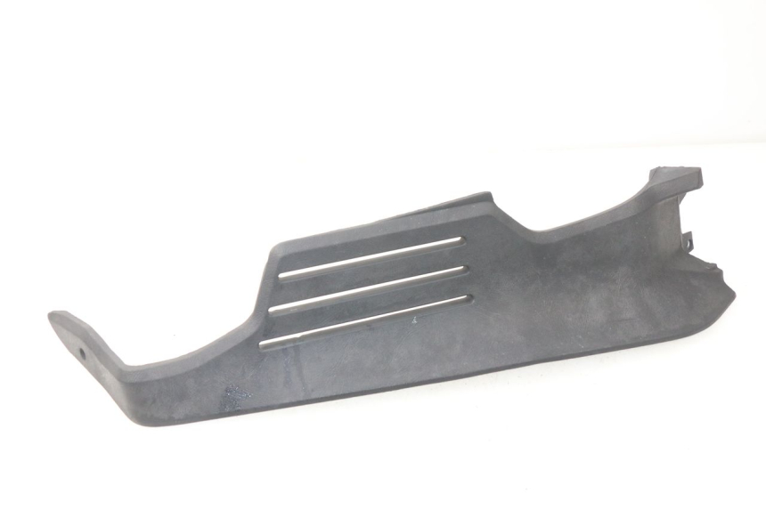 photo de LEFT INNER LEGSHIELD BMW K 75 RT 750 (1989 - 1997)