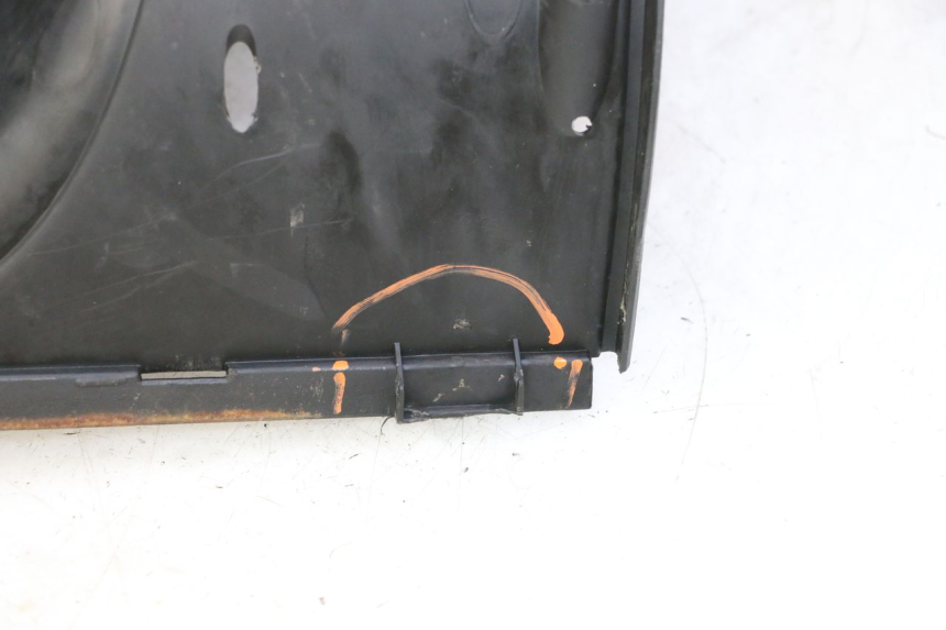 photo de INNER LEGSHIELD KYMCO GRAND DINK 125 (2008 - 2014)