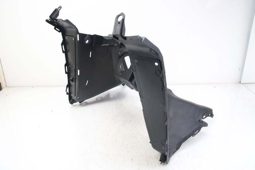 photo de LOWER INNER FAIRING KYMCO DOWNTOWN ABS 125 (2015 - 2017)