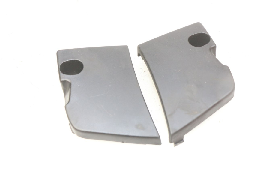 photo de LOWER INNER FAIRING PIAGGIO VESPA PRIMAVERA 2T 50 (2013 - 2018)