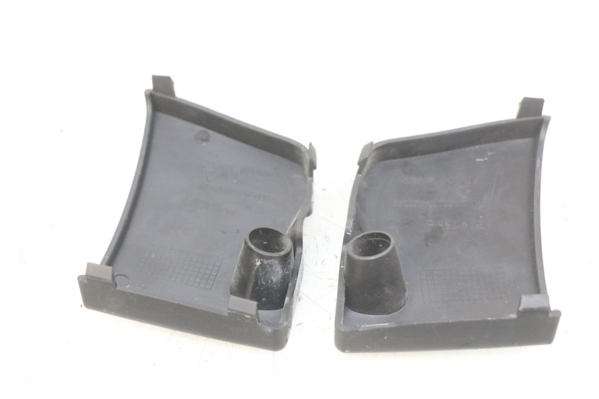 photo de LOWER INNER FAIRING PIAGGIO VESPA PRIMAVERA 2T 50 (2013 - 2018)