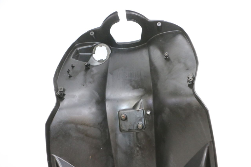 photo de INNER FAIRING PEUGEOT KISBEE 4T 50 (2010 - 2017)