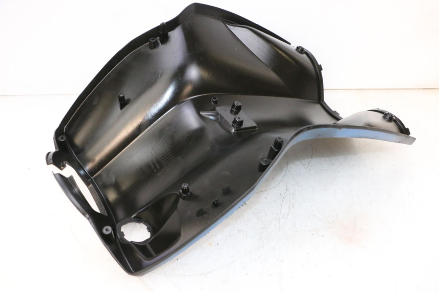 photo de INNER FAIRING PEUGEOT KISBEE 4T 50 (2010 - 2017) - Zoom on usage condition