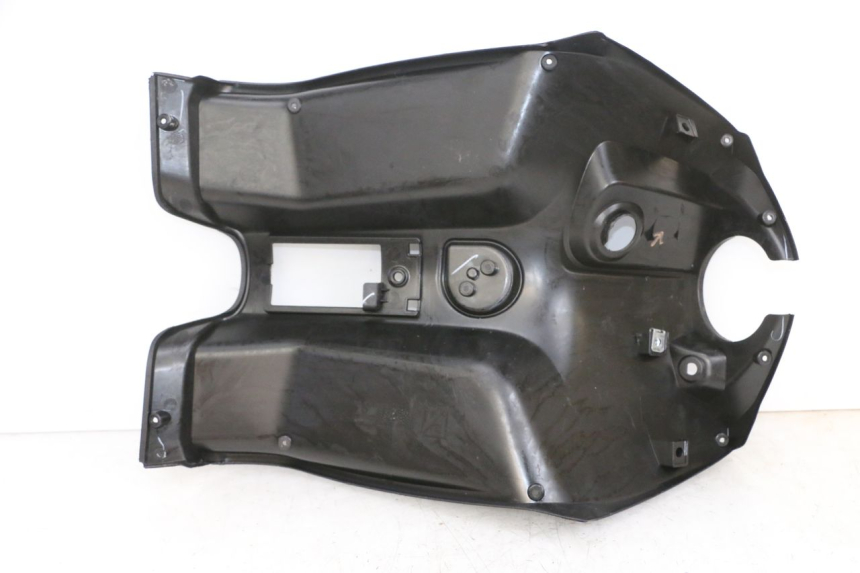 photo de INNER LEGSHIELD PIAGGIO NEW TYPHOON 50 (2018 - 2021) - Detailed visual inspection