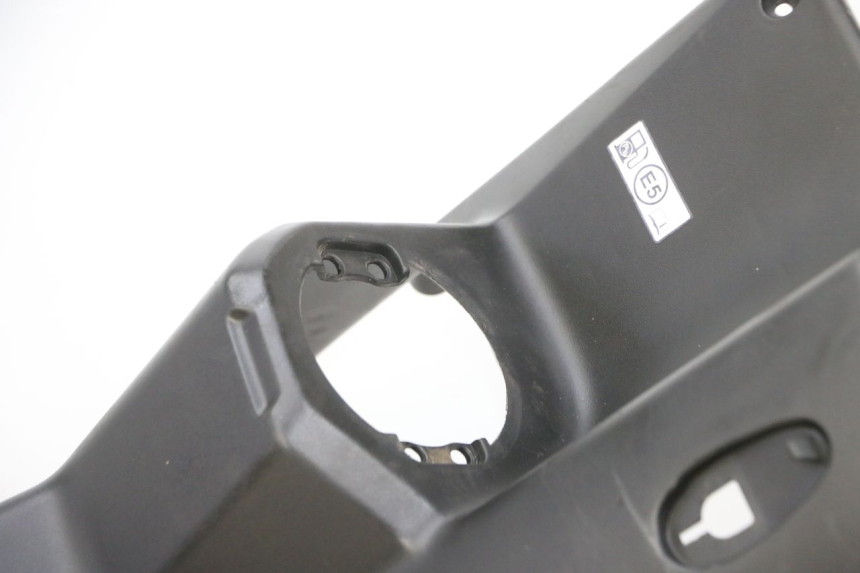 photo de INNER LEGSHIELD SYM ORBIT III 3 4T 50 (2021 - 2025) - High-resolution close-up