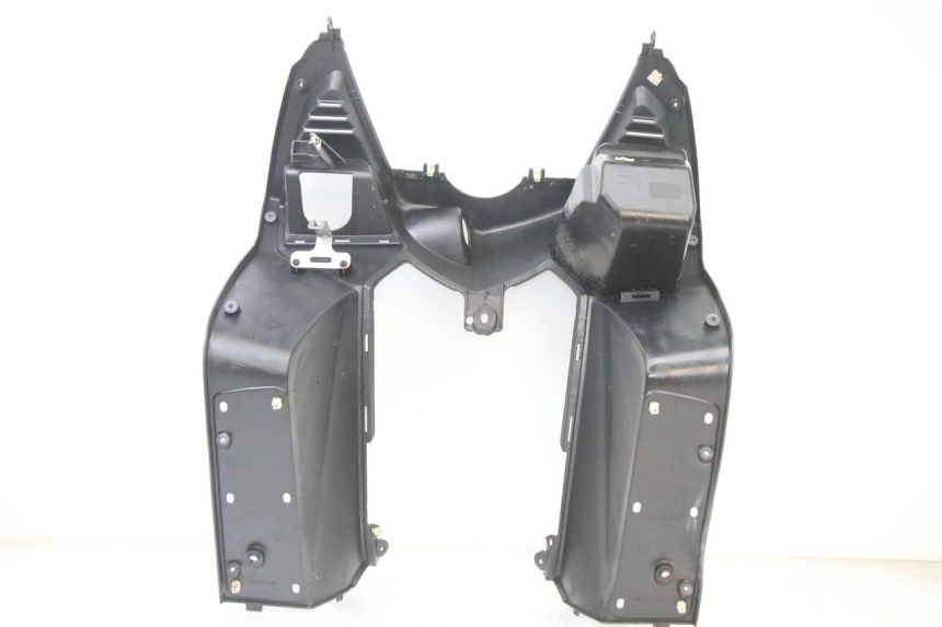 photo de INNER LEGSHIELD PEUGEOT SATELIS 125 (2013 - 2018)