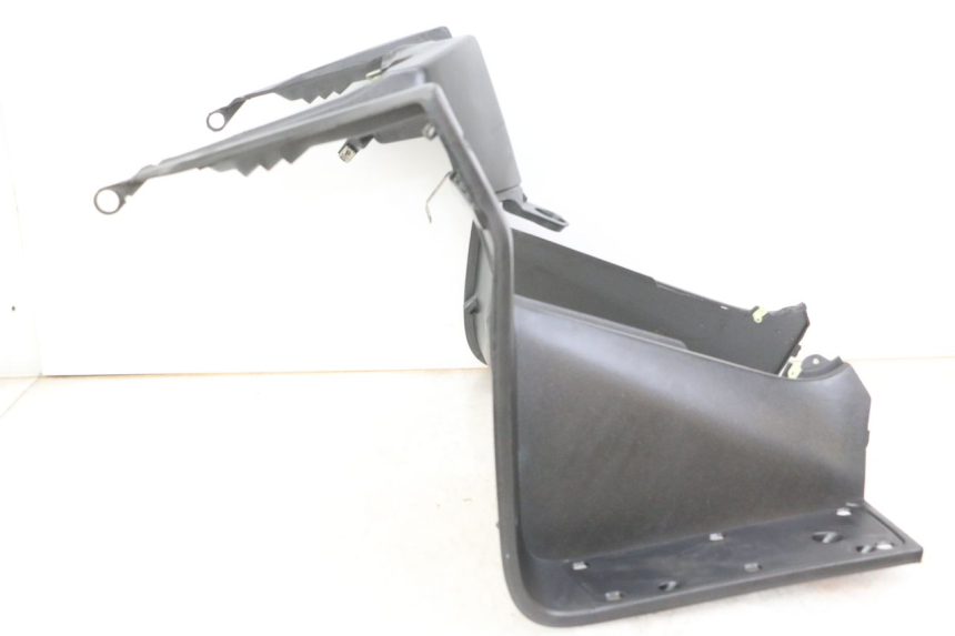 photo de INNER LEGSHIELD PEUGEOT SATELIS 125 (2013 - 2018)