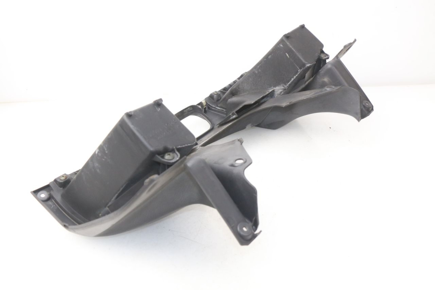 photo de INNER LEGSHIELD UPPER SUZUKI BURGMAN 650 (2002 - 2004)