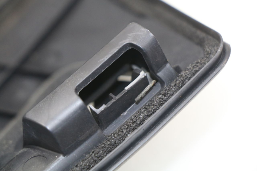 photo de INNER LEGSHIELD UPPER SUZUKI BURGMAN 650 (2002 - 2004)