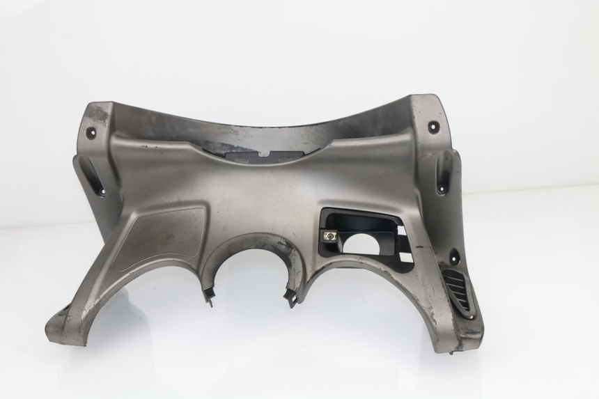 photo de INNER LEGSHIELD UPPER KYMCO GRAND DINK 125 (2002 - 2007)