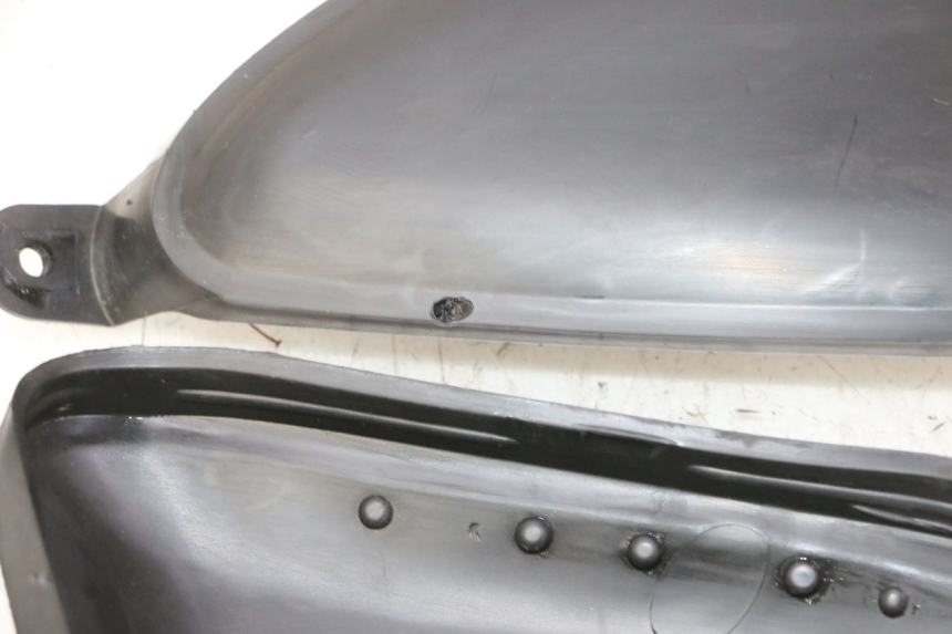 photo de INNER LEGSHIELD UPPER YAMAHA X-MAX XMAX 125 (2010 - 2014)