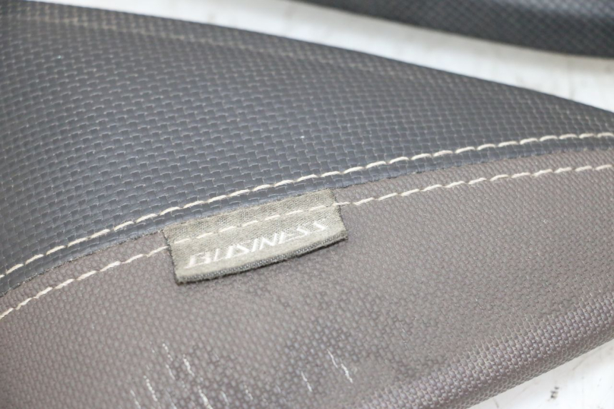 photo de INNER LEGSHIELD UPPER YAMAHA X-MAX XMAX 125 (2010 - 2014)