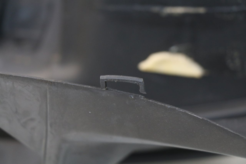photo de INNER LEGSHIELD PEUGEOT SV 80 (1993 - 1997)