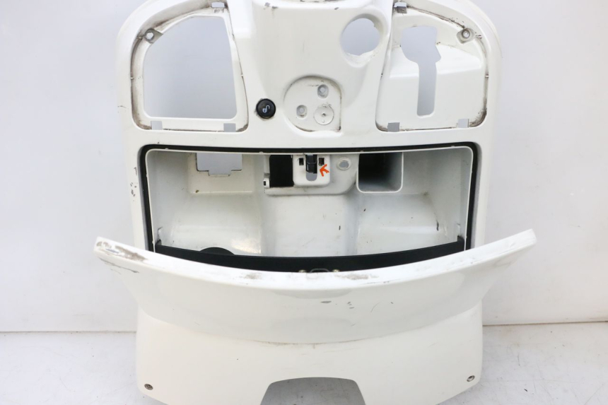 photo de INNER LEGSHIELD PIAGGIO VESPA GTS SUPER IE 125 (2009 - 2016) - Alternative angle