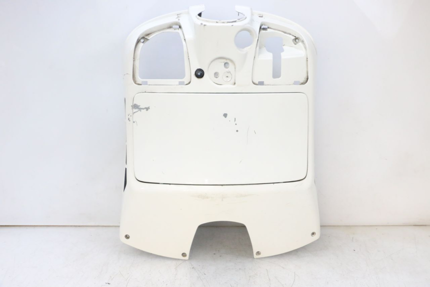 photo de INNER LEGSHIELD PIAGGIO VESPA GTS SUPER IE 125 (2009 - 2016) - Technical close-up