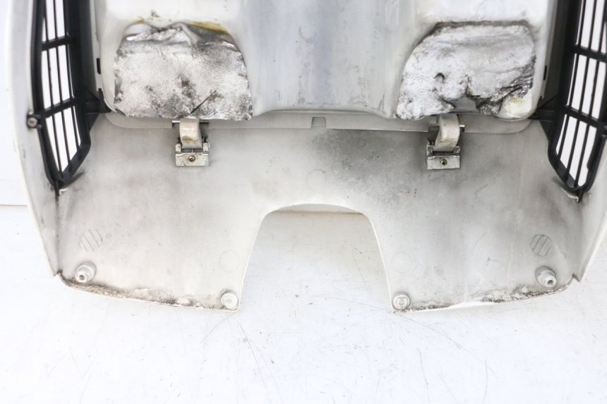 photo de INNER LEGSHIELD PIAGGIO VESPA GTS SUPER IE 125 (2009 - 2016) - Technical close-up