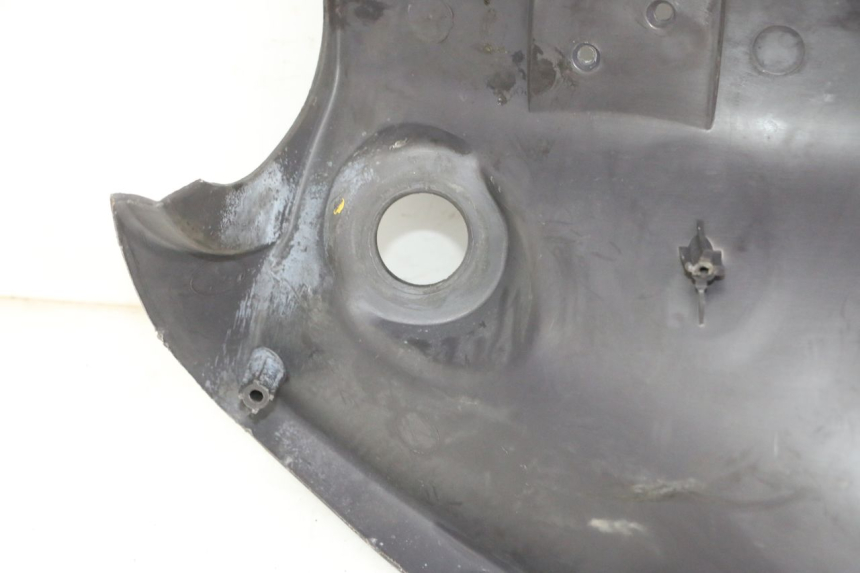 photo de INNER LEGSHIELD PEUGEOT VIVACITY 100 (1999 - 2008) - Surface and material condition