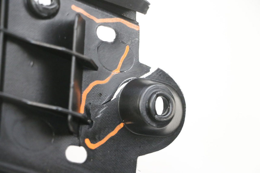 photo de INNER LEGSHIELD PIAGGIO XEVO - X EVO 125 (2007 - 2016) - Supplementary product photo