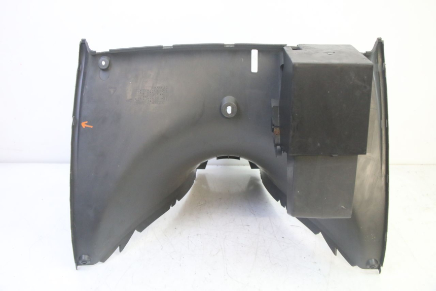 photo de INNER LEGSHIELD YAMAHA YP MAJESTY 125 (2002 - 2006) - Surface and material condition
