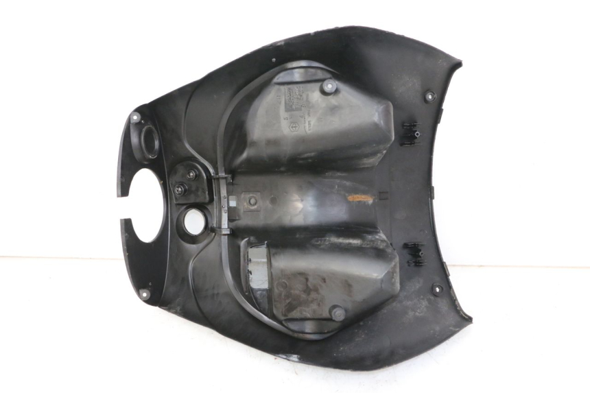 photo de INNER APRON PIAGGIO ZIP 4T 50 (2018 - 2020) - Fixing points details