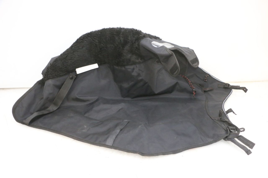 photo de LEG COVER PIAGGIO MP3 500 (2016 - 2018) - Surface and material condition