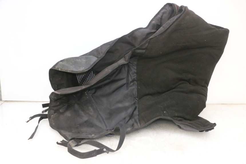 photo de LEG COVER PIAGGIO XEVO - X EVO 125 (2007 - 2016) - High-resolution close-up