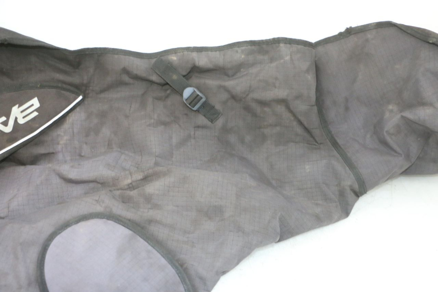 photo de LEG COVER PIAGGIO XEVO - X EVO 125 (2007 - 2016) - Detailed visual inspection