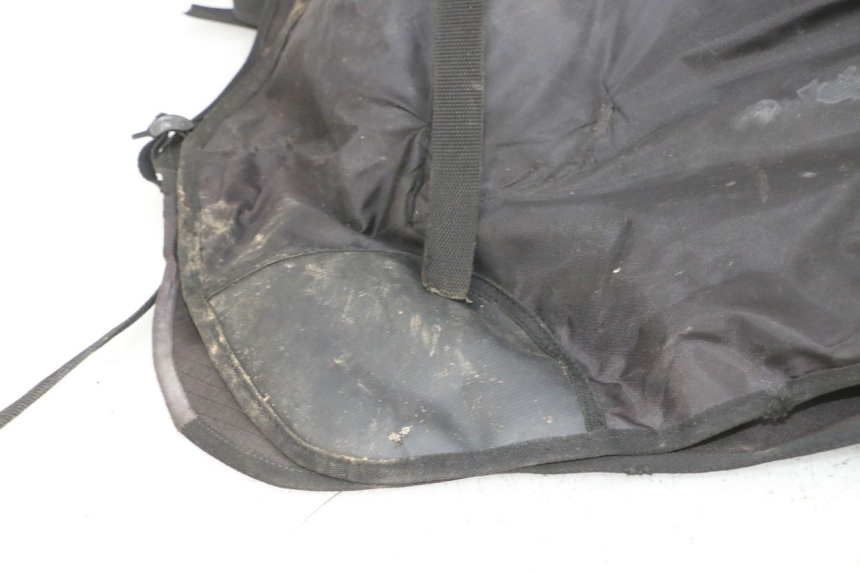 photo de LEG COVER PIAGGIO XEVO - X EVO 125 (2007 - 2016) - Surface and material condition