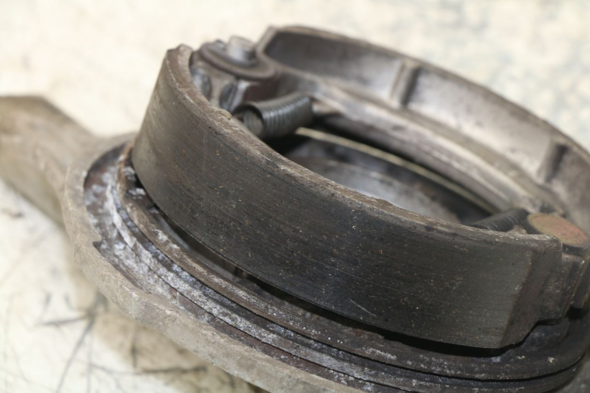 photo de REAR BRAKE DRUM DAELIM VT 125 (1998 - 2003)
