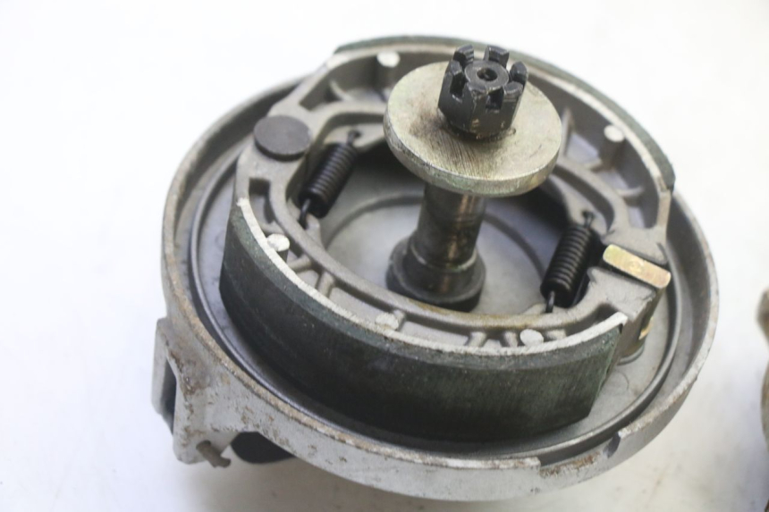 photo de FRONT BRAKE DRUM HYTRACK S 150 (2003 - 2011)