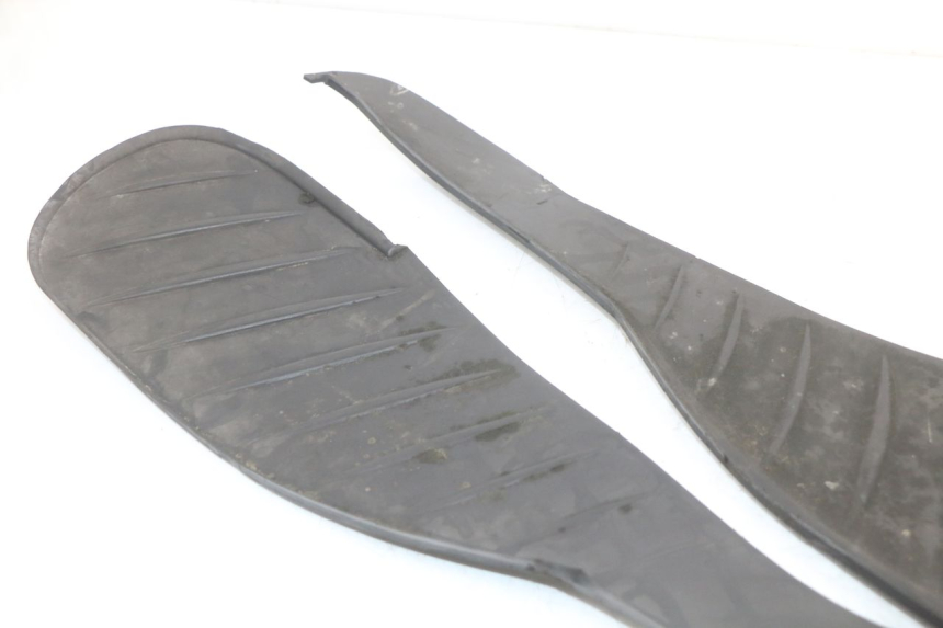 photo de FLOOR PANEL RUBBER BMW C1 125 (2000 - 2003)