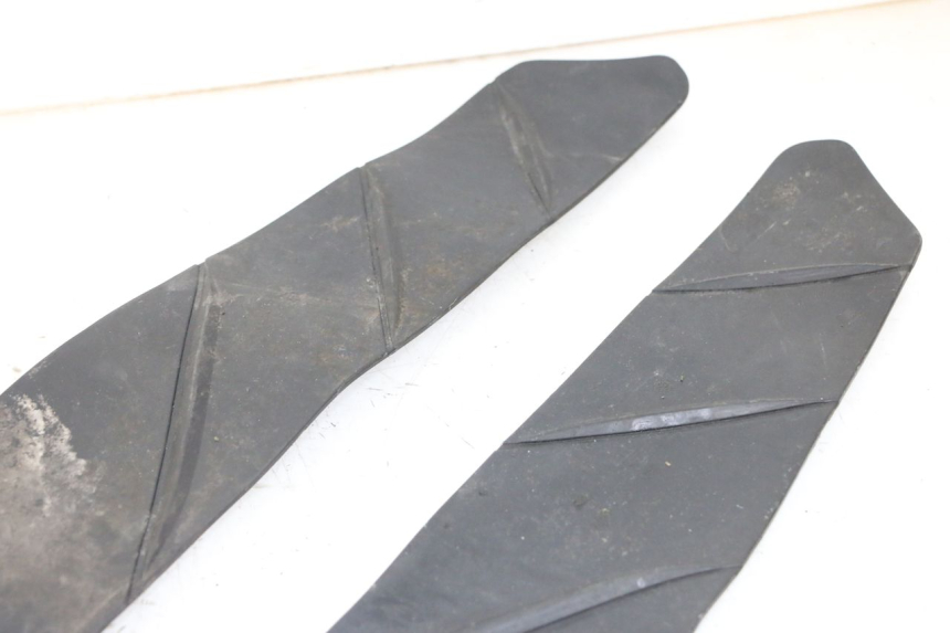 photo de FLOOR PANEL RUBBER HONDA FORZA ABS 300 (2013 - 2019)