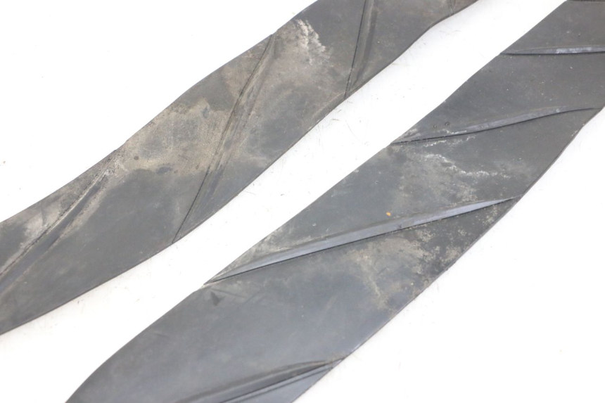 photo de FLOOR PANEL RUBBER HONDA FORZA ABS 300 (2013 - 2019)