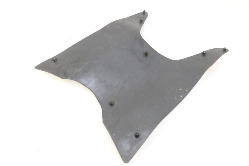 photo de FLOOR PANEL RUBBER EUROCKA GTR 50 (2018 - 2021) - Zoom on usage condition