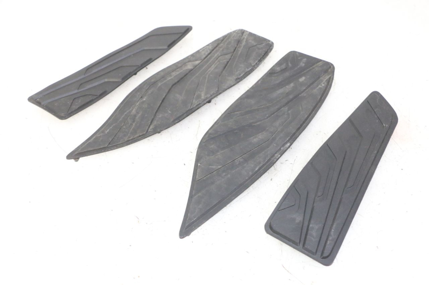 photo de FLOOR PANEL RUBBER SYM JOYMAX 125 (2010 - 2017)