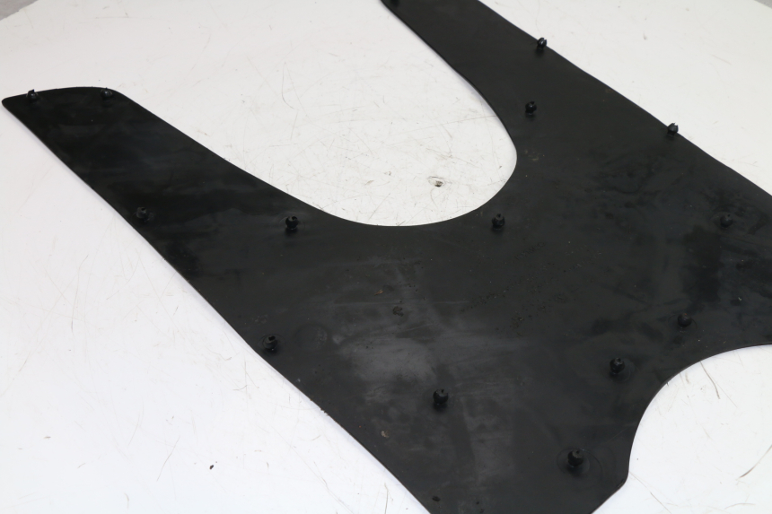 photo de FLOOR PANEL RUBBER KYMCO GRAND DINK 125 (2002 - 2007)