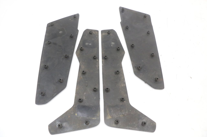 photo de FLOOR PANEL RUBBER LONGJIA EASY MAX 125 (2020 - 2024)