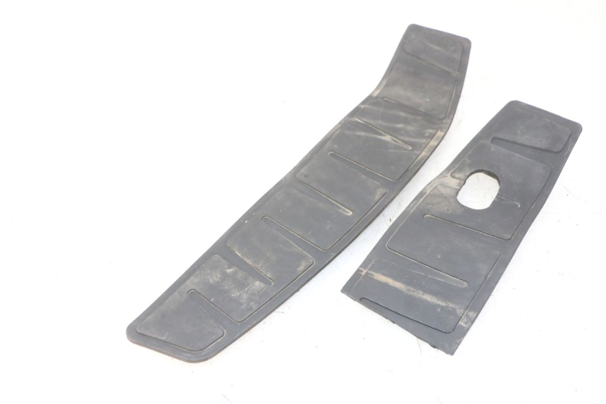 photo de FOOTBOARD MAT PIAGGIO MP3 RL 250 (2007 - 2010)