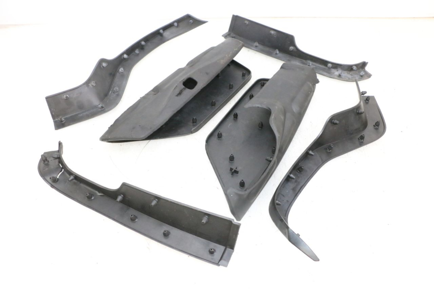 photo de FLOOR PANEL RUBBER YAMAHA NEO'S CORE 1 (2022 - 2026) - Main view