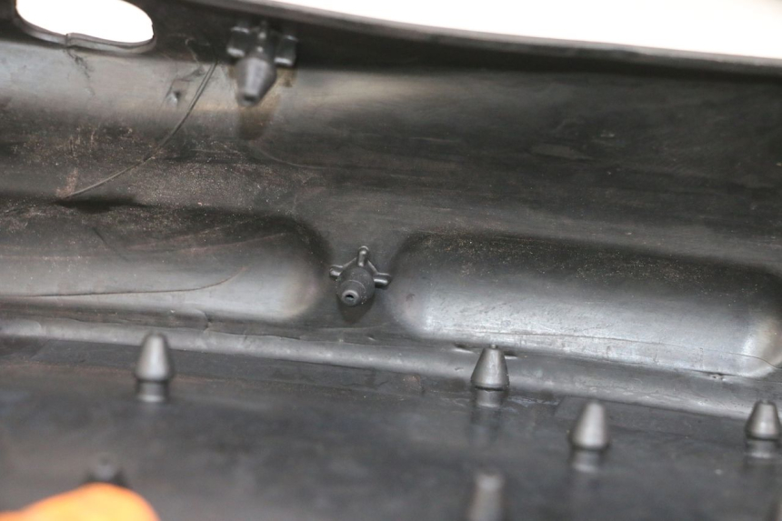 photo de FLOOR PANEL RUBBER YAMAHA NEO'S CORE 1 (2022 - 2026) - Product overview