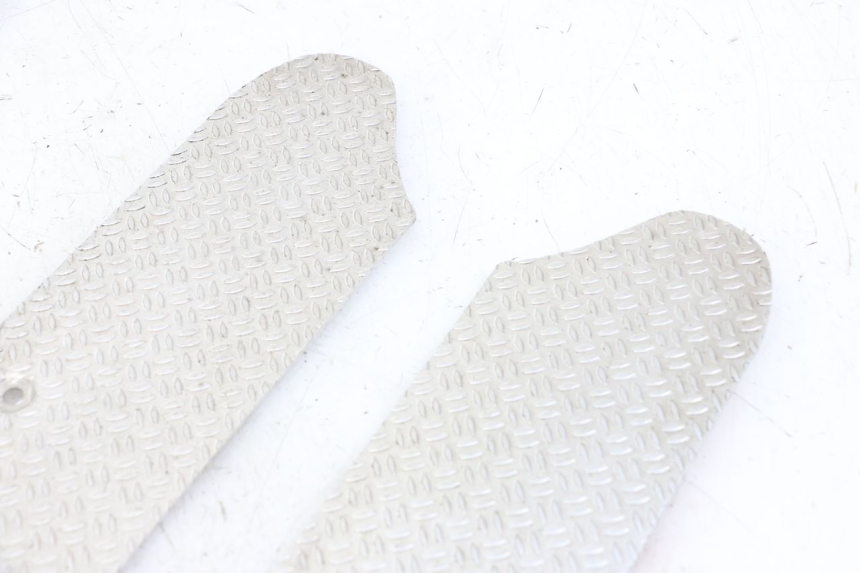 photo de FLOOR PANEL RUBBER PIAGGIO NRG POWER PUREJET 50 (2018 - 2021)