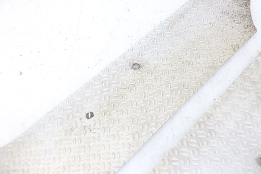 photo de FLOOR PANEL RUBBER PIAGGIO NRG POWER PUREJET 50 (2018 - 2021)