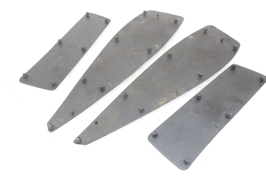 photo de FLOOR PANEL RUBBER PEUGEOT SATELIS 125 (2013 - 2018)