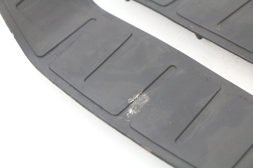 photo de FOOTBOARD MAT PIAGGIO MP3 125 (2006 - 2014)