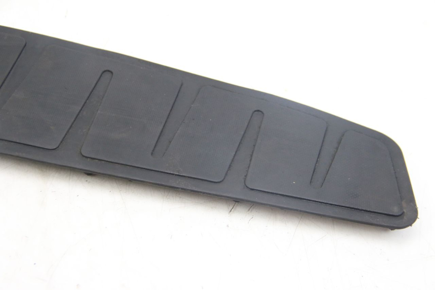 photo de FOOTBOARD MAT PIAGGIO MP3 125 (2006 - 2014)