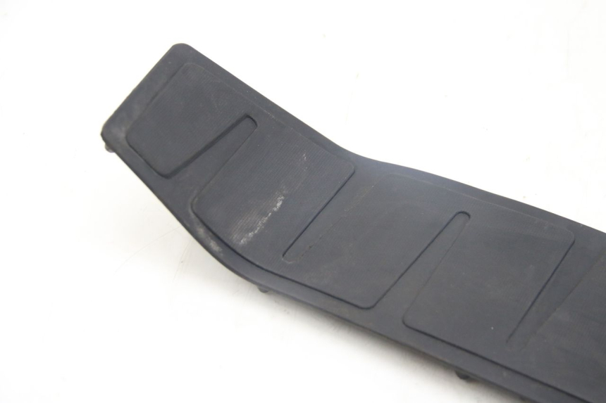 photo de FOOTBOARD MAT PIAGGIO MP3 125 (2006 - 2014)